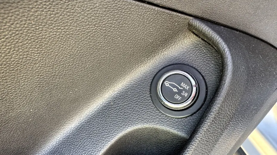 OPEL Insignia -