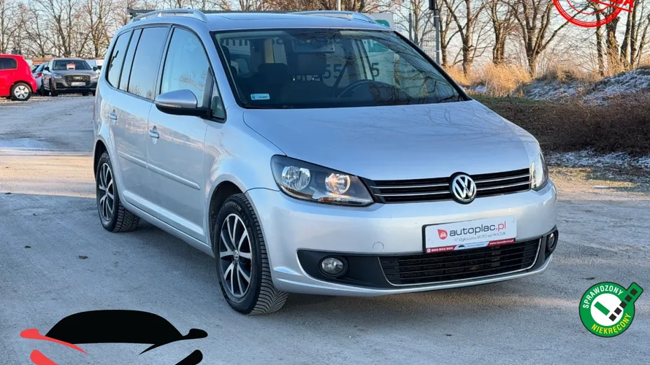VOLKSWAGEN Touran -