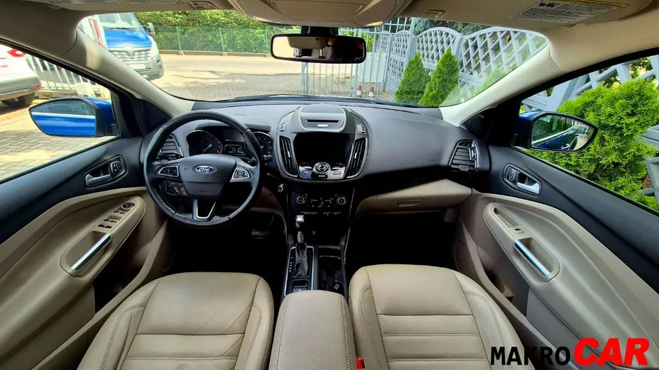 FORD Escape -