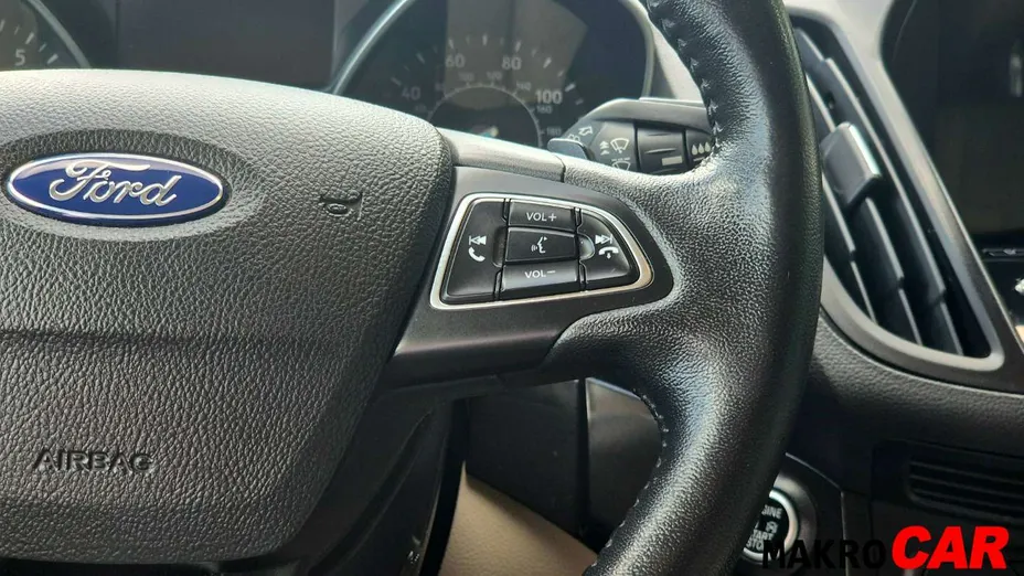 FORD Escape -