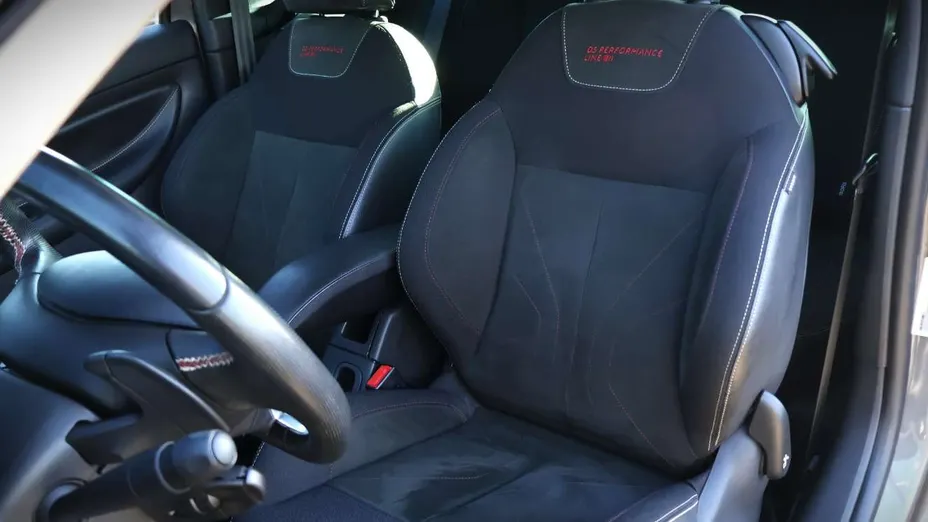CITROEN DS3 -