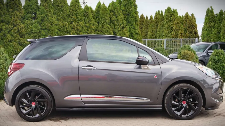 CITROEN DS3 -