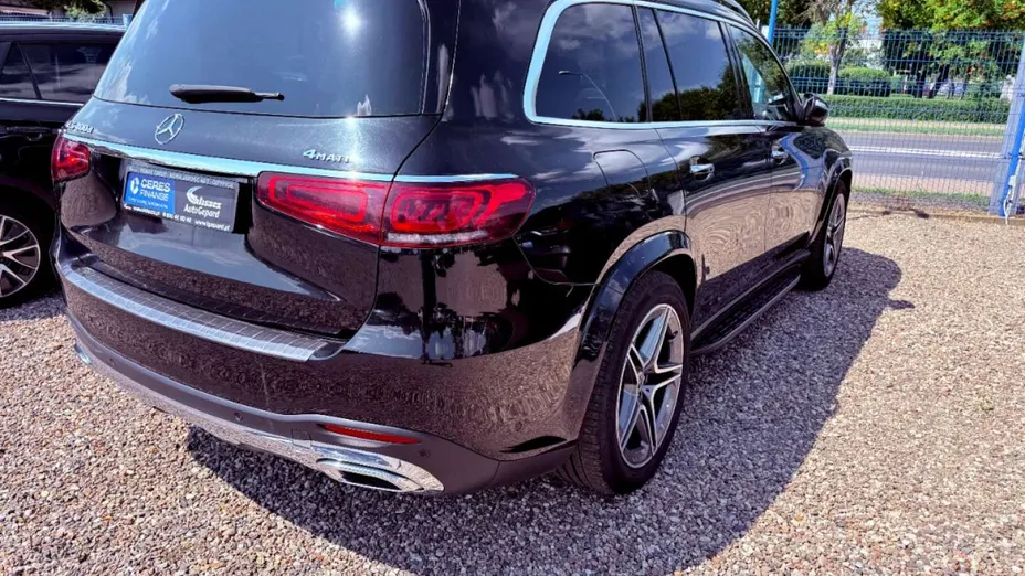 MERCEDES-BENZ GLS -