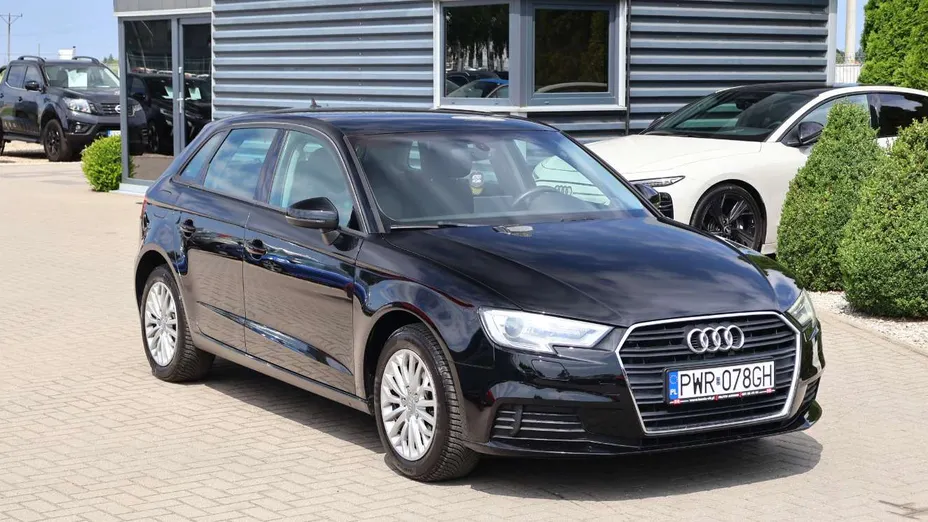 AUDI A3 Sportback -