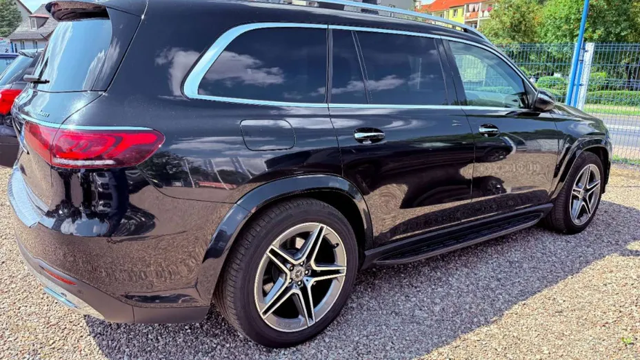 MERCEDES-BENZ GLS -