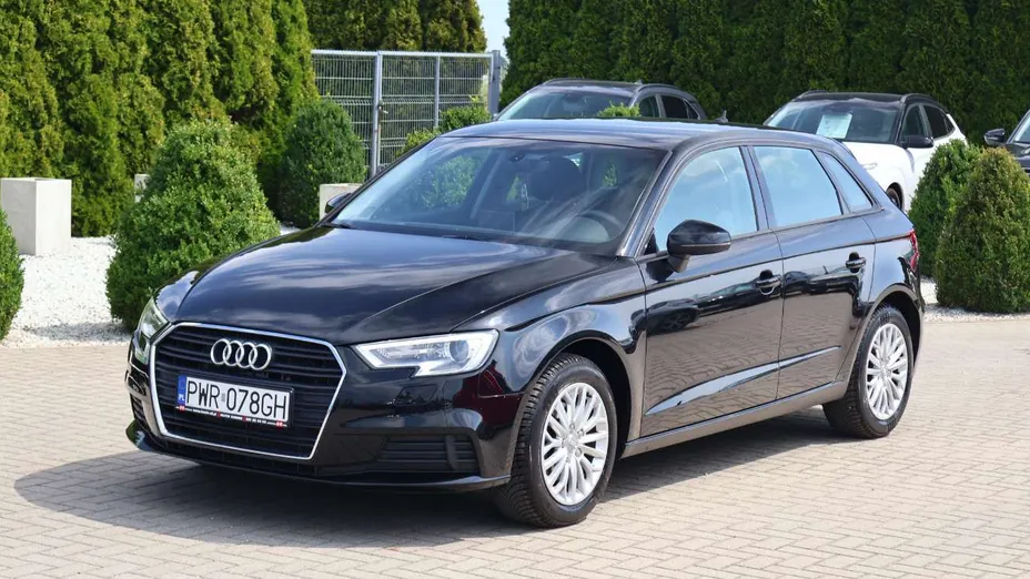 AUDI A3 Sportback -