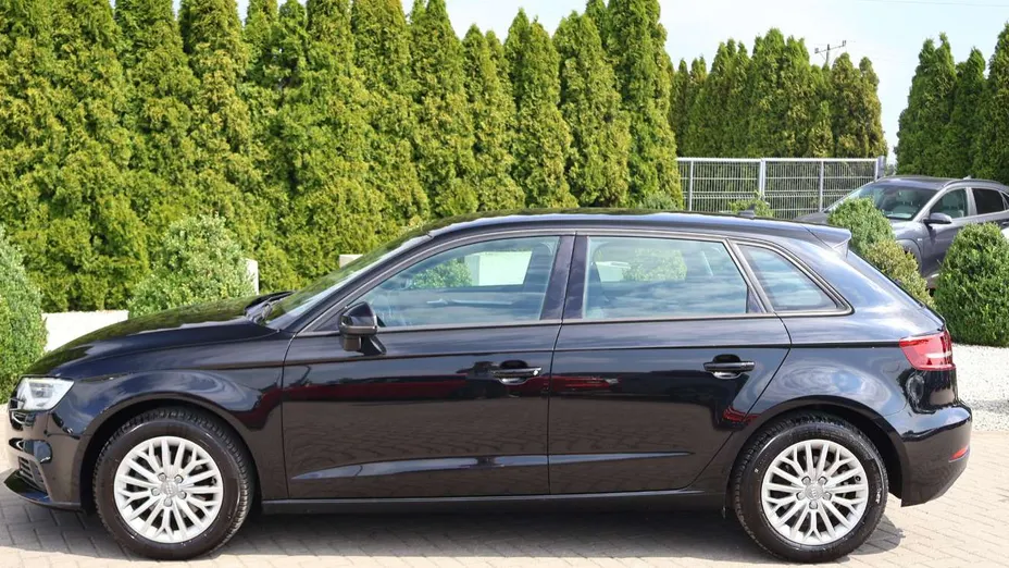 AUDI A3 Sportback -