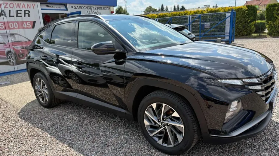 HYUNDAI Tucson -