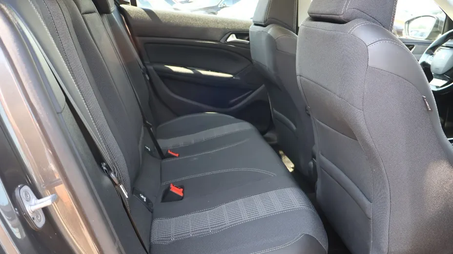 PEUGEOT 308 -