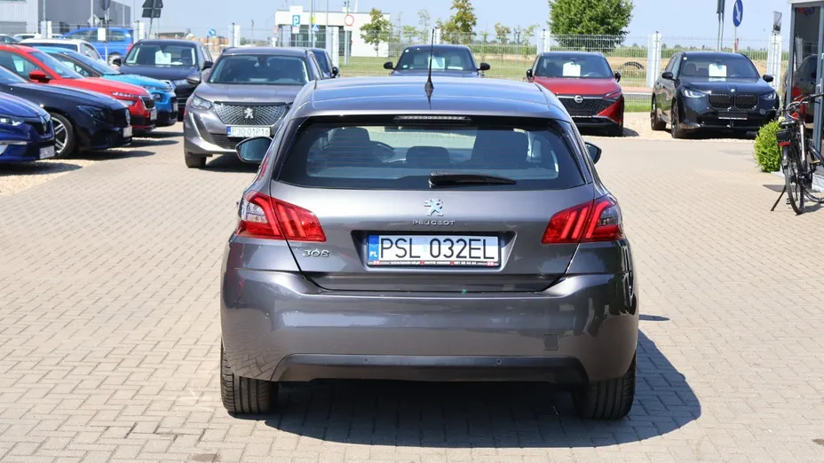 PEUGEOT 308 -