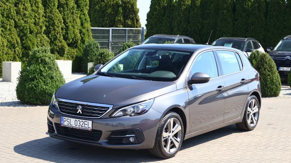 PEUGEOT 308 -