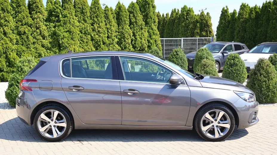 PEUGEOT 308 -