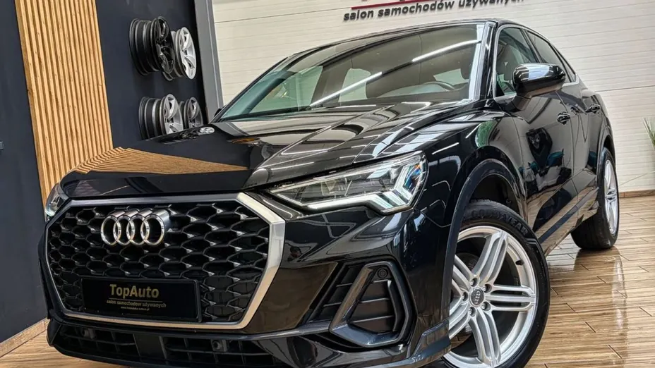 AUDI Q3 Sportback -