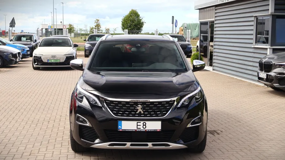 PEUGEOT 3008 -