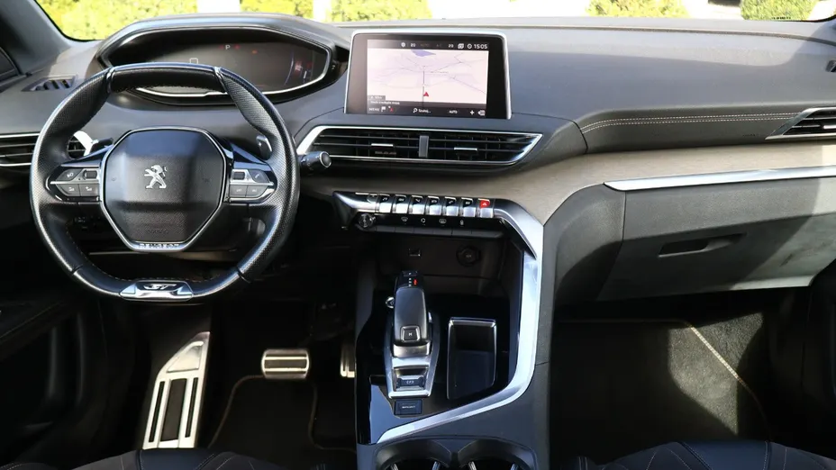 PEUGEOT 3008 -