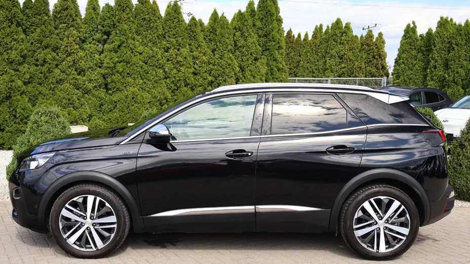 PEUGEOT 3008 -