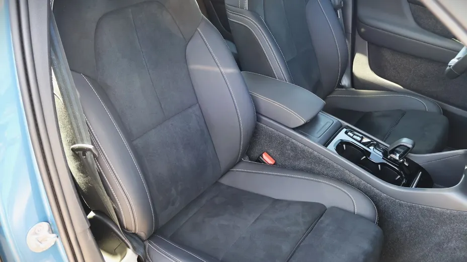 VOLVO XC40 -