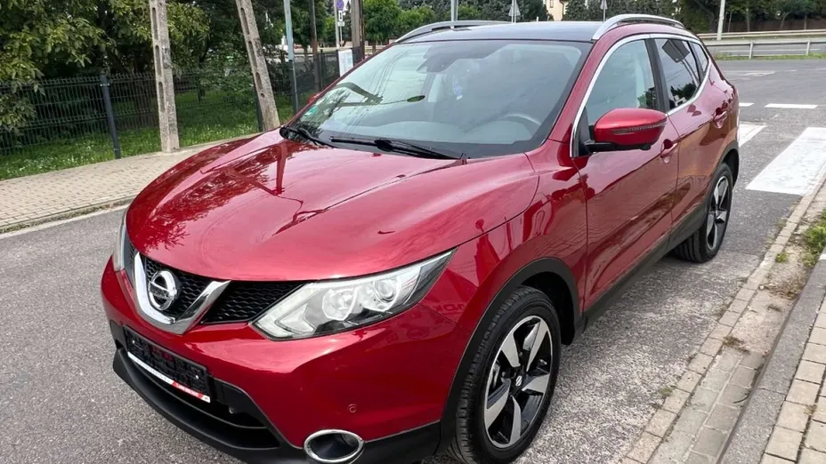 NISSAN Qashqai -