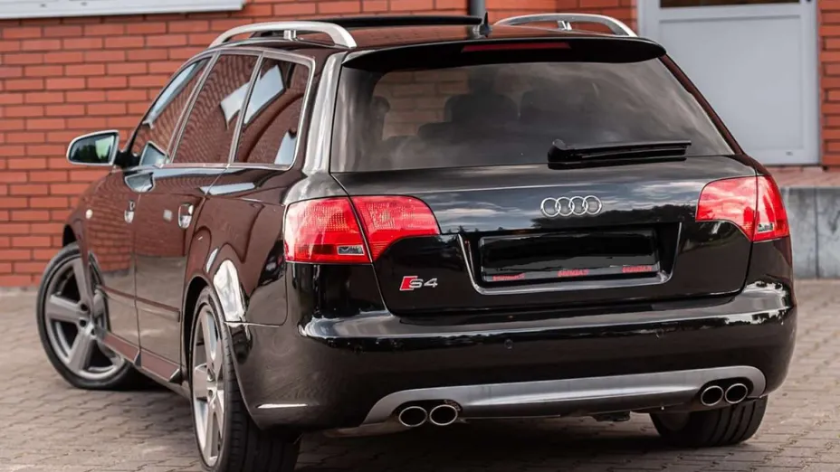 AUDI S4 Avant -