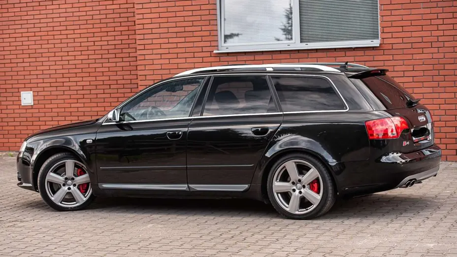 AUDI S4 Avant -