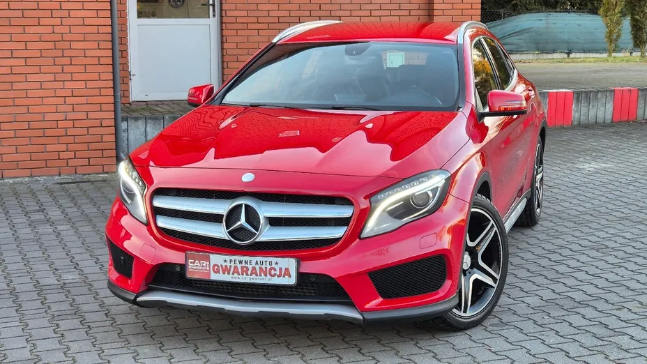 MERCEDES-BENZ GLA -