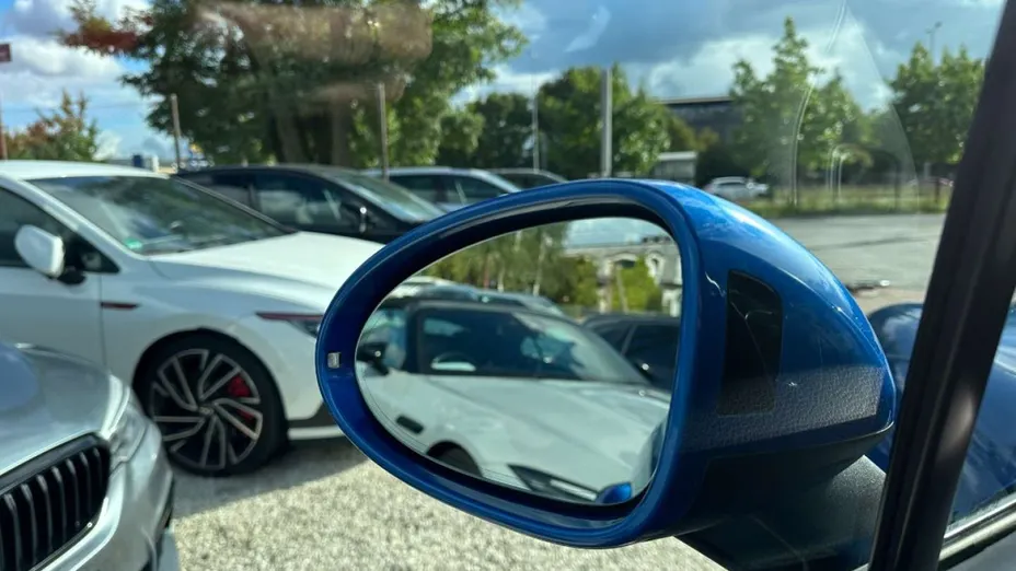 PORSCHE Macan -