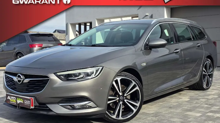 OPEL Insignia -