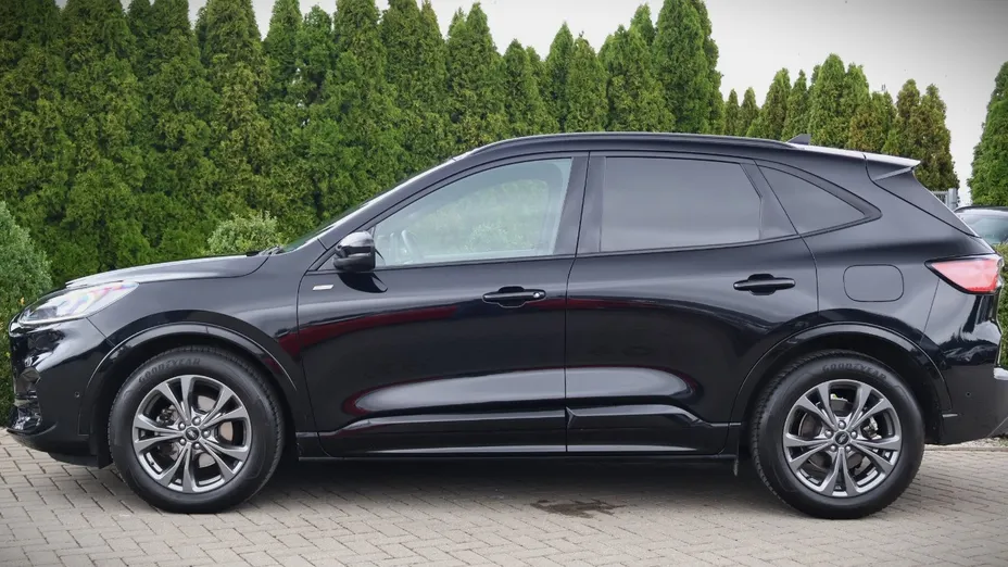 FORD Kuga -