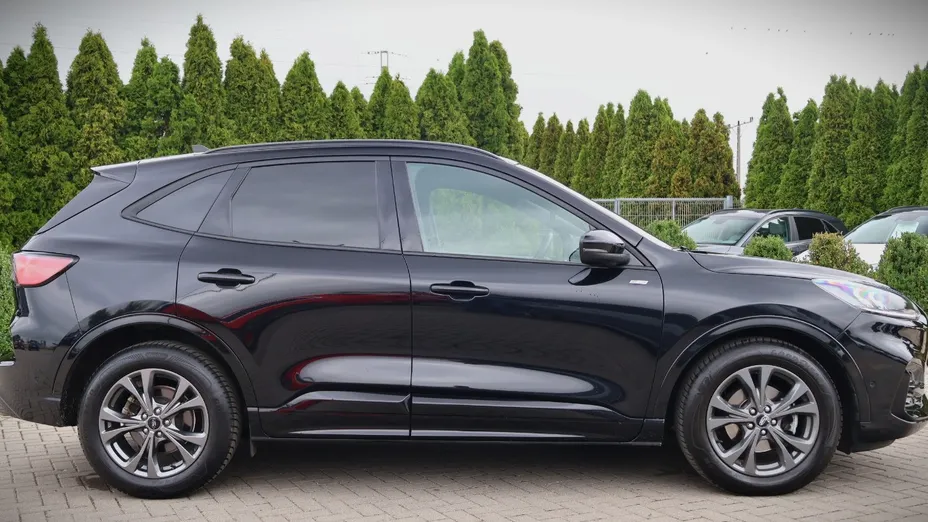 FORD Kuga -