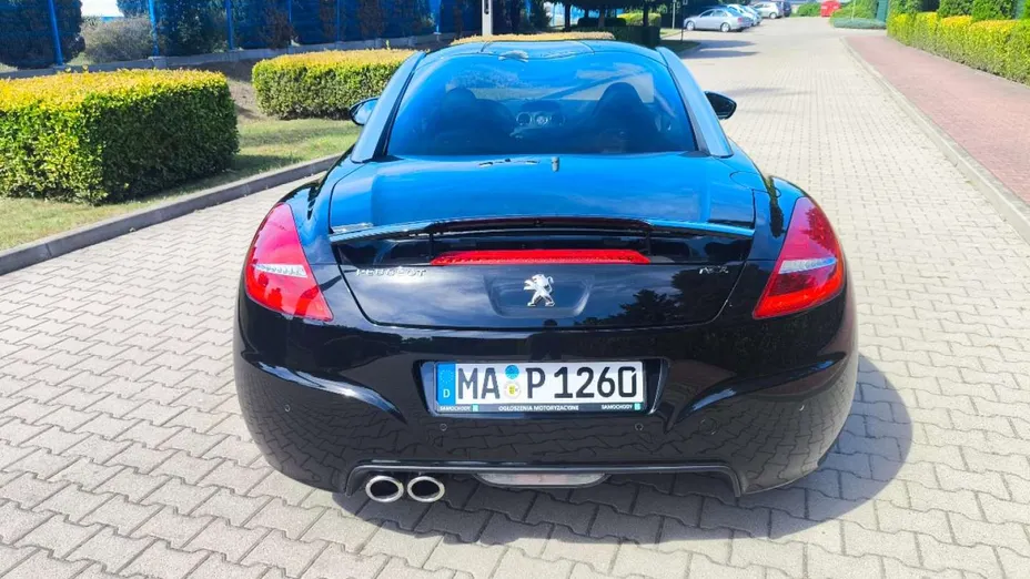 PEUGEOT RCZ -