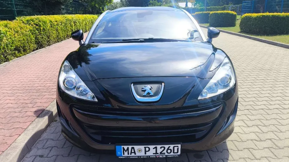 PEUGEOT RCZ -