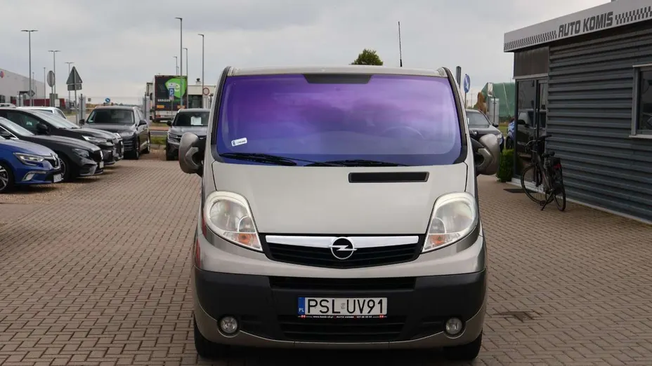 OPEL Vivaro -