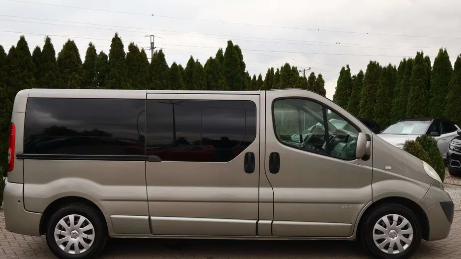 OPEL Vivaro -