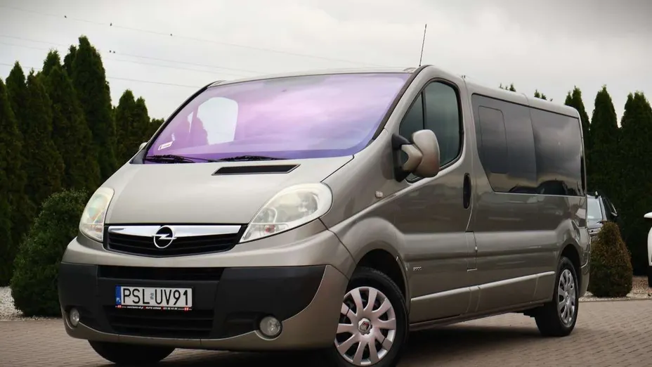 OPEL Vivaro -