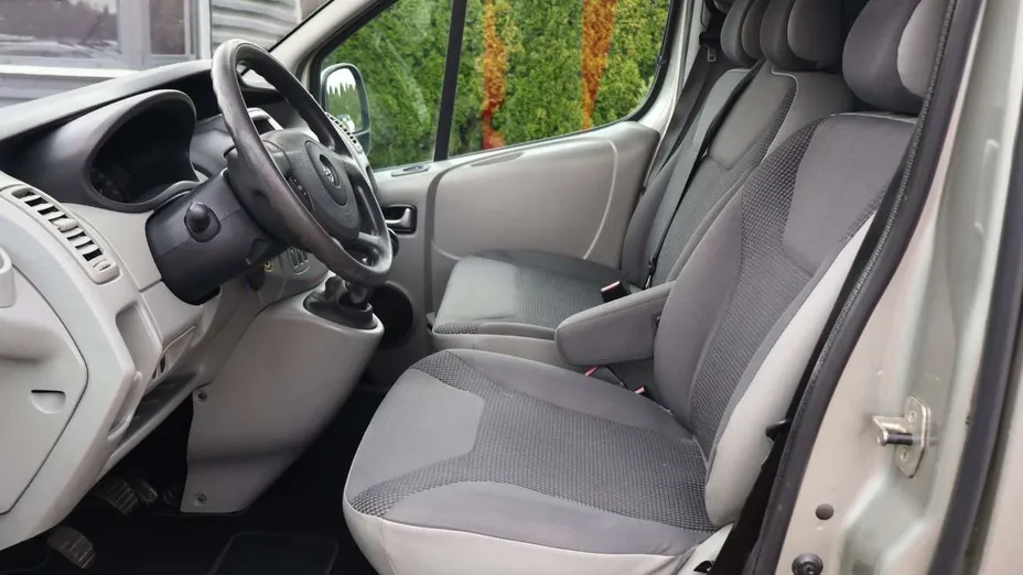 OPEL Vivaro -