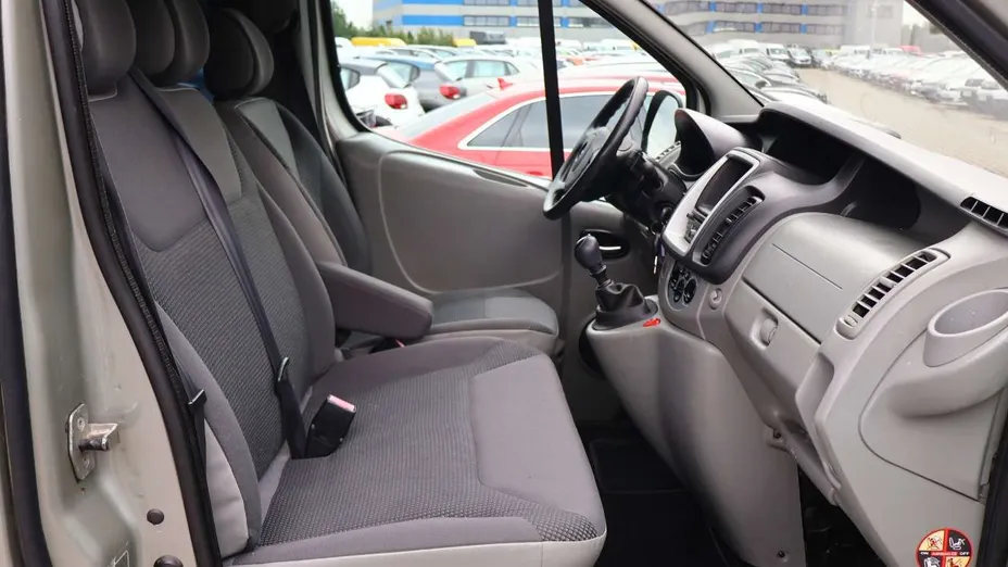 OPEL Vivaro -