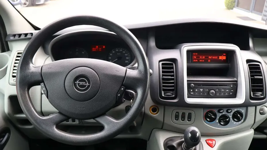 OPEL Vivaro -