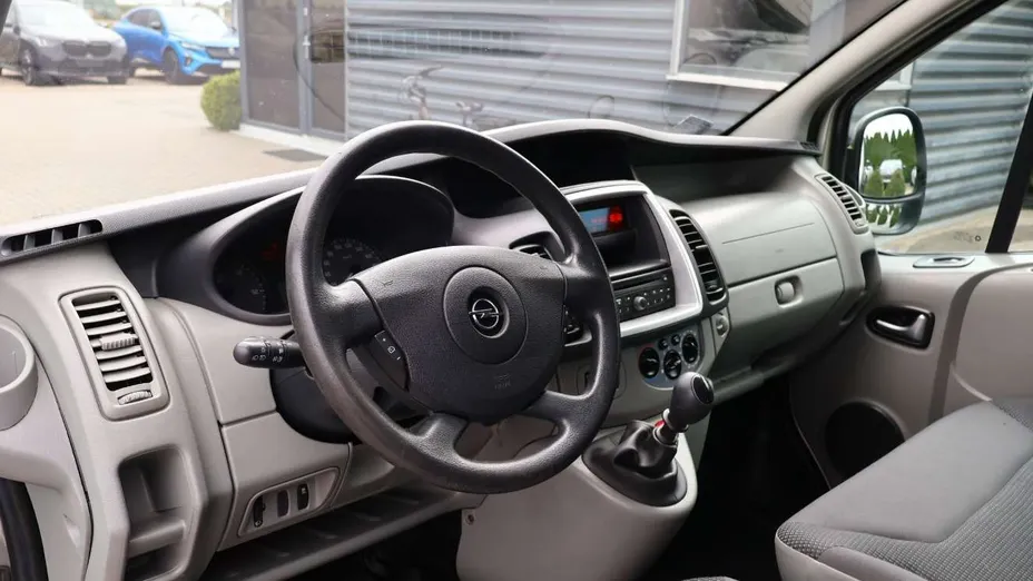 OPEL Vivaro -