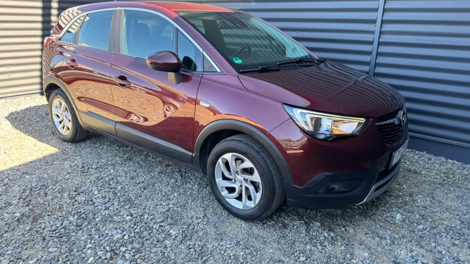 OPEL Crossland X -
