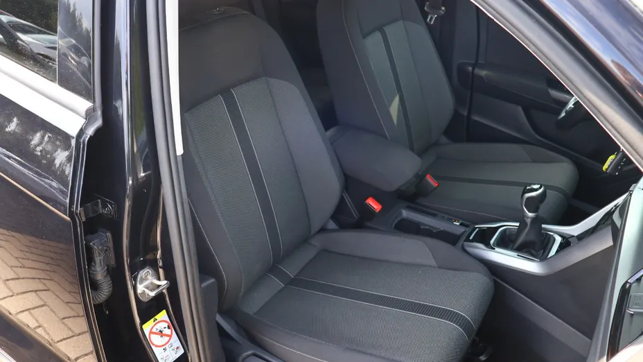 VOLKSWAGEN T-ROC -