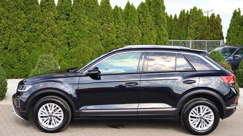VOLKSWAGEN T-ROC -