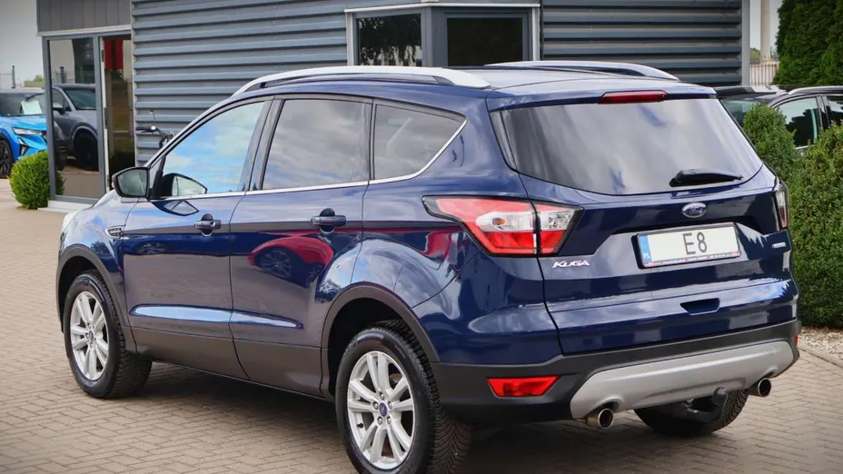 FORD Kuga -