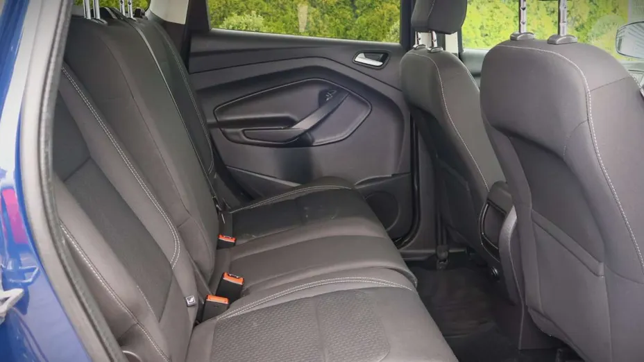 FORD Kuga -