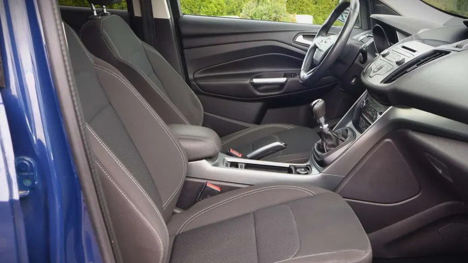 FORD Kuga -