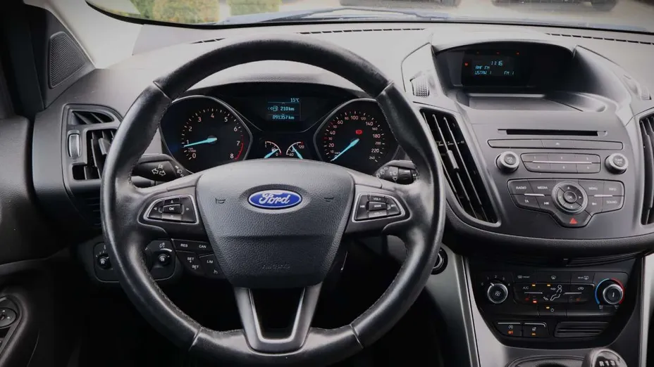FORD Kuga -