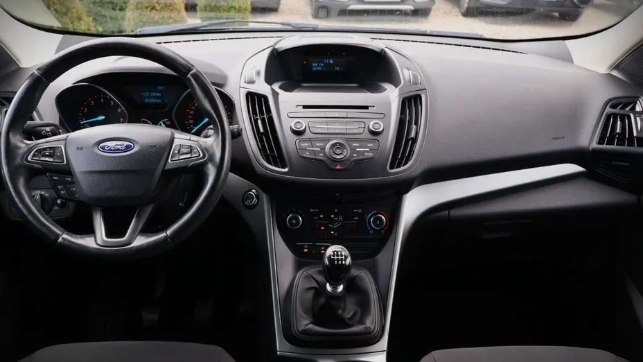 FORD Kuga -