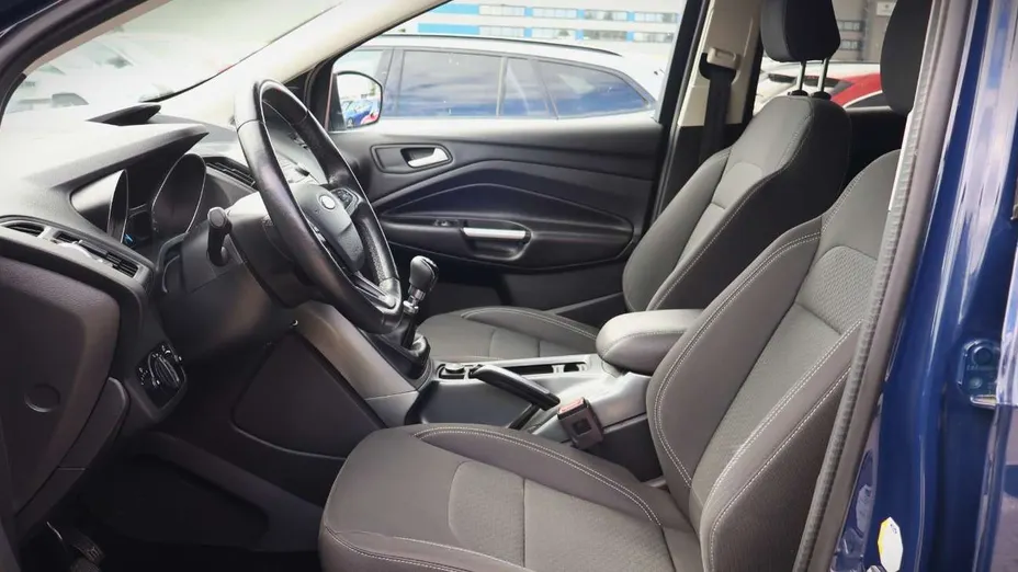FORD Kuga -