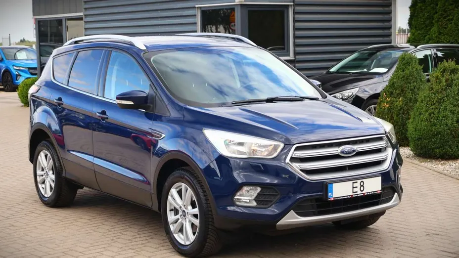 FORD Kuga -