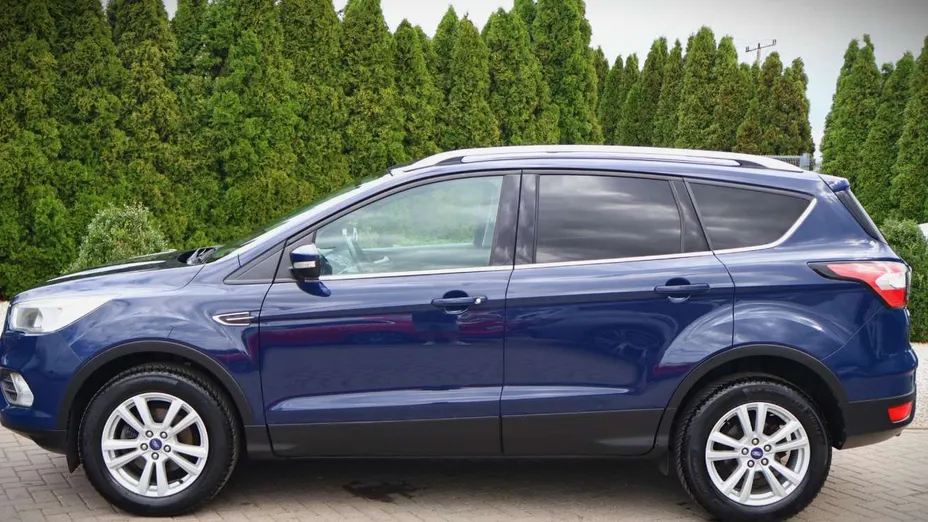 FORD Kuga -