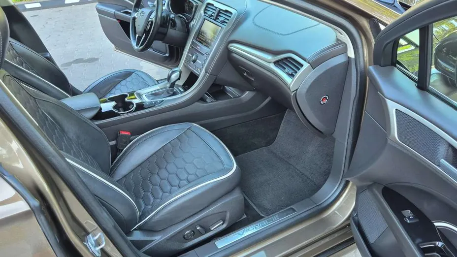FORD Mondeo -